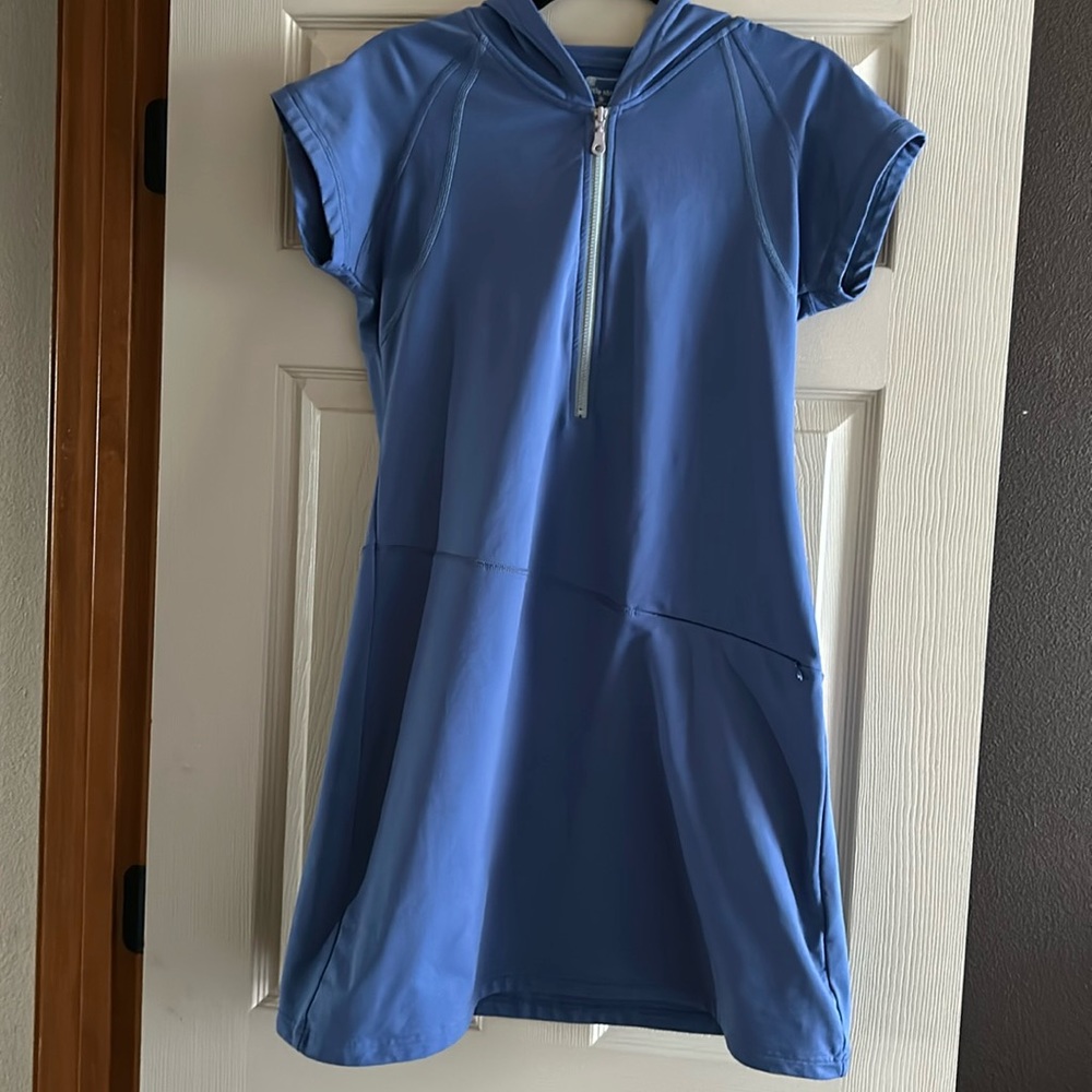 Title Nine Hooded Dress/Swim Cover